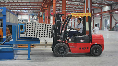 氧化镁隔墙板设备-轻质隔墙板的模具哪里有? 氧化镁隔墙板设备-轻质隔墙板的模具哪里有?