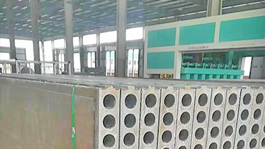 高性价比石膏隔墙板生产线-玛纳机械化模腔成型墙板机-25年专注墙板设备