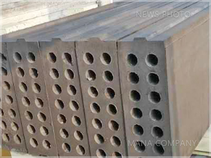 1698744309948815.jpg 玛纳发泡水泥板-客户板材堆场实拍.jpg