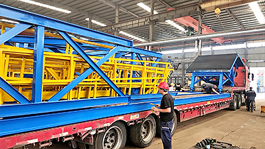 玛纳公司设备迎来发货小高峰 模板模具发货 墙板设备发货 玛纳公司设备迎来发货小高峰 模板模具发货 墙板设备发货